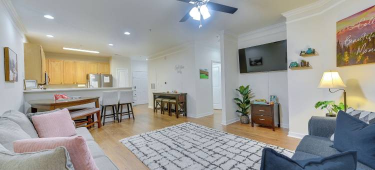 克罗河高尔夫俱乐部公寓，配备社区福利！(Crow Creek Golf Club Condo w/ Community Perks!)图片