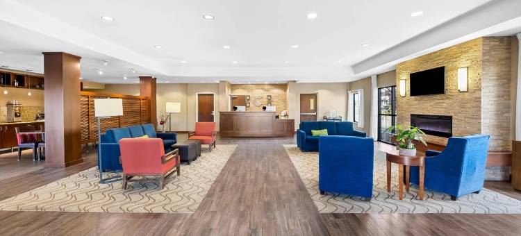 西医学中心舒适套房酒店(Comfort Inn & Suites West - Medical Center)图片