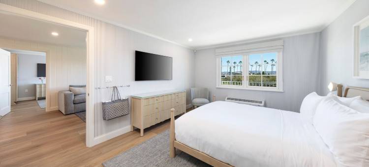 海湾半岛酒店(Bay Shores Peninsula Hotel)图片