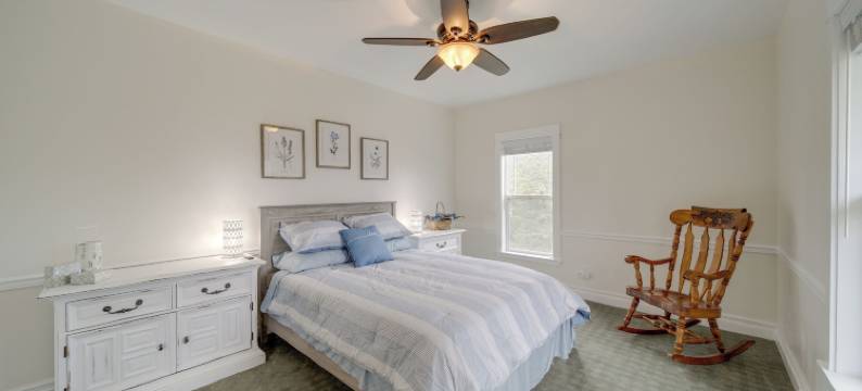 风景如画的Loon湖探险度假屋 带码头！(Scenic Loon Lake Adventure Retreat with Dock!)图片