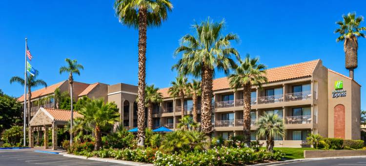 棕榈沙漠智选假日酒店(Holiday Inn Express PALM DESERT by IHG)图片