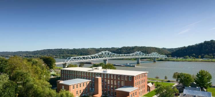 麦迪逊万枫酒店及套房历史悠久的鹰棉纺厂(Fairfield Inn & Suites Madison Historic Eagle Cotton Mill)图片