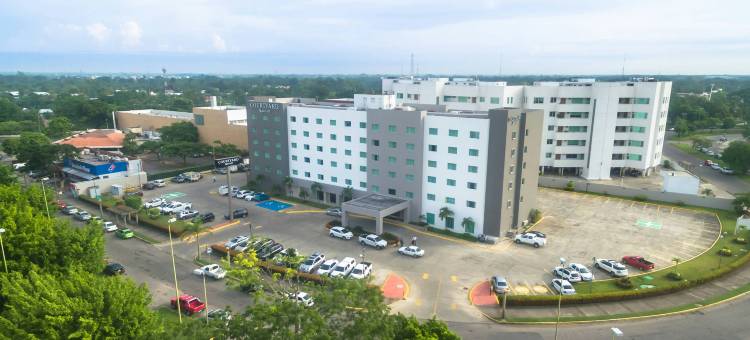 比亚埃尔莫萨塔巴斯哥万怡酒店(Courtyard Villahermosa Tabasco)图片