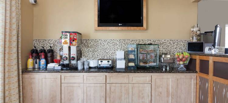 国家城市-圣地亚哥南豪生酒店(Howard Johnson by Wyndham National City/San Diego South)图片