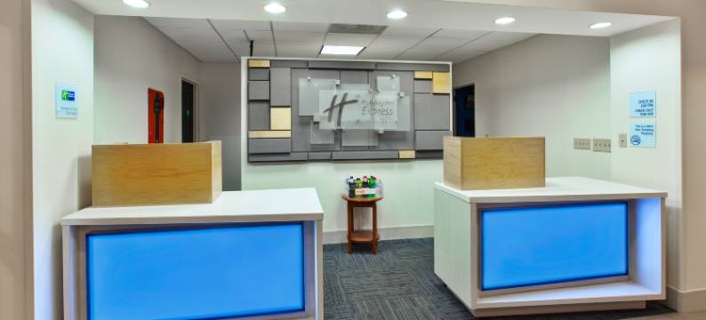 曼彻斯特会议中心智选假日酒店(Holiday Inn Express & Suites MANCHESTER-CONF CTR(TULLAHOMA) by IHG)图片