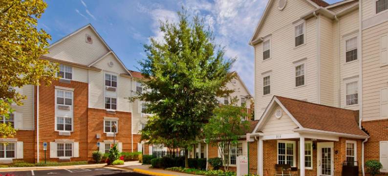 福尔斯彻奇索尼斯塔简单套房酒店(Sonesta Simply Suites Falls Church)图片