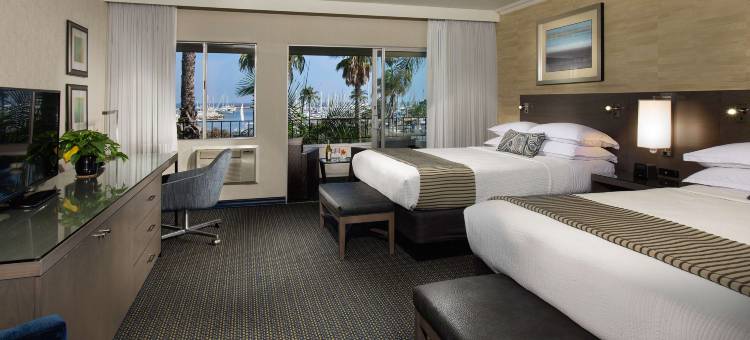 西海滩海滨宾馆(West Beach Inn, a Coast Hotel)图片