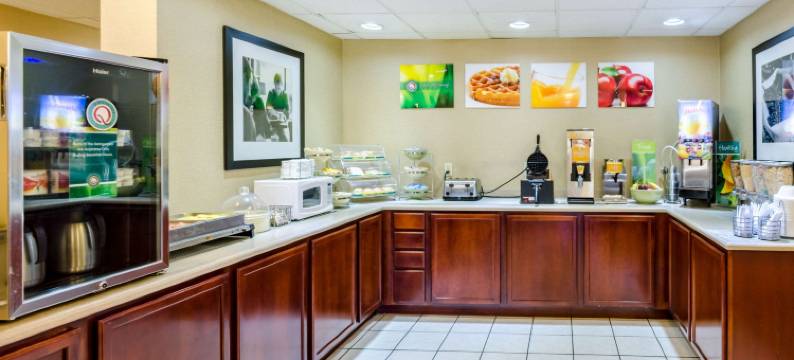 林奇堡大学附近凯艺酒店(Quality Inn Lynchburg Near University)图片