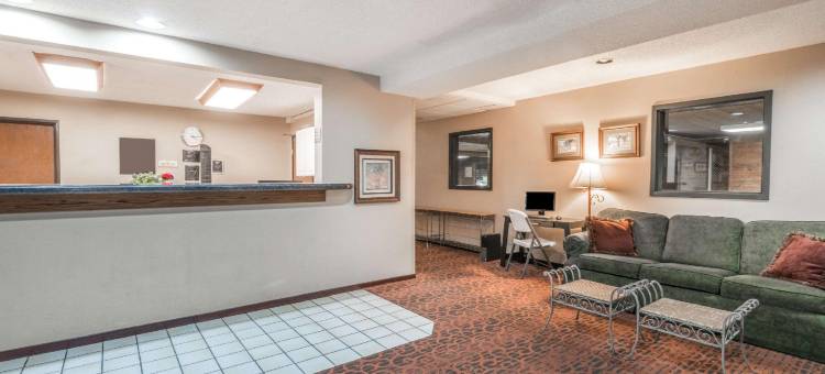 萨莱纳温德姆速8酒店(Super 8 by Wyndham Salina I-70)图片