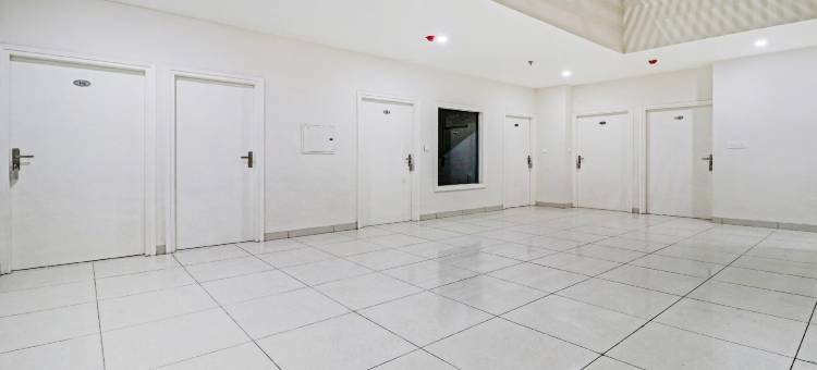 Treebo Kamron 皇家酒店 80区(Treebo Kamron Regency Sector 80)图片
