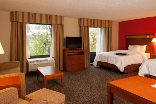 选择房间装修:2008若想要游览霍普赫尔,希尔顿欢朋酒店-蒙哥马利65号