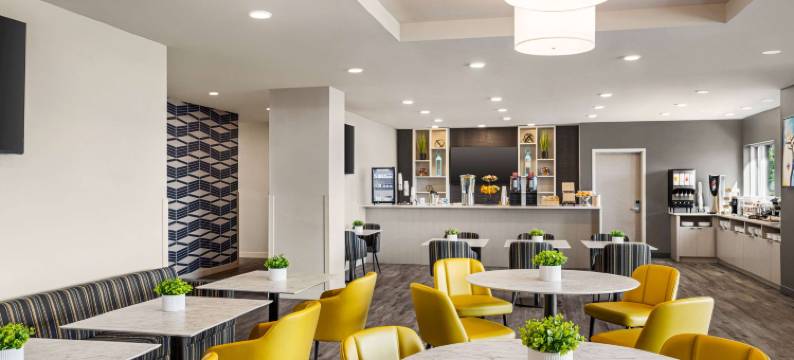 Microtel Inn & Suites Montreal Airport-Dorval QC图片