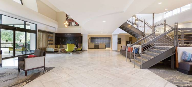 纳什维尔机场逸林酒店(DoubleTree Suites by Hilton Hotel Nashville Airport)图片