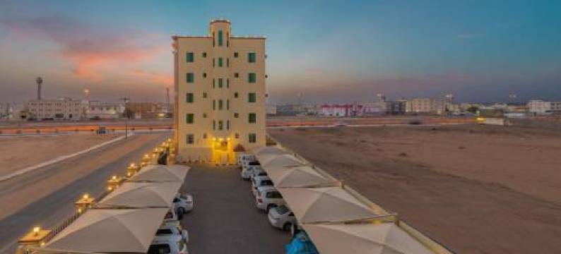 沙鲁拉广场酒店(Sharurah Plaza Hotel)图片