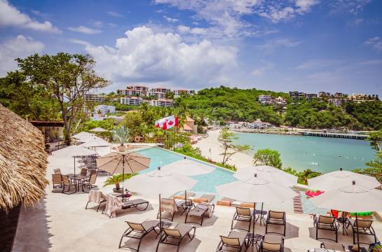 宾尼古安达华都尔科及海滩俱乐部(Binniguenda Huatulco & Beach Club)