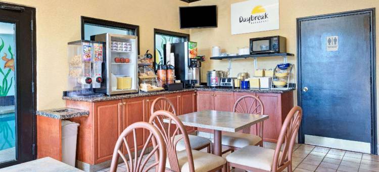 夏洛特北湖戴斯酒店(Days Inn by Wyndham Charlotte Northlake)图片