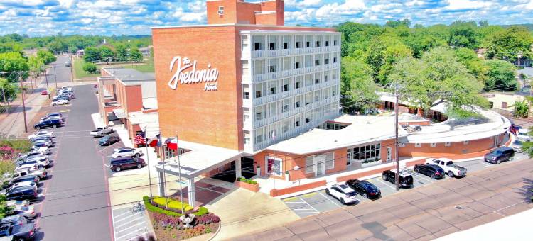 弗雷多尼亚酒店及会议中心(The Fredonia Hotel)图片