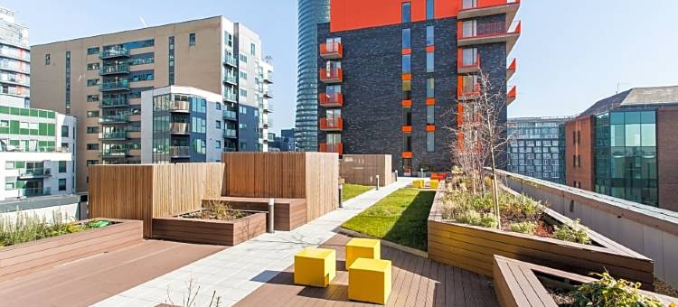 Aeria公寓的Clover Court(Clover Court by Aeria Apartments)图片