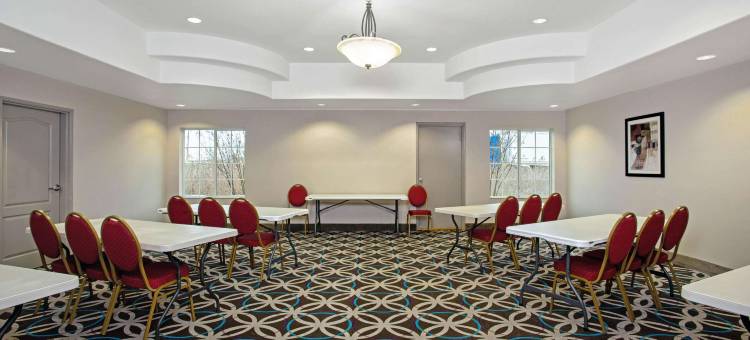 费尔菲尔德拉昆塔温德姆套房酒店(La Quinta Inn & Suites by Wyndham Fairfield TX)图片