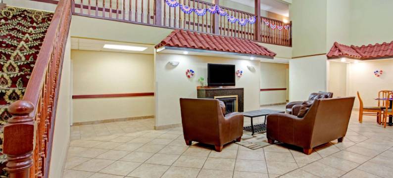 福雷斯特城速8酒店(Super 8 by Wyndham Forrest City AR)图片