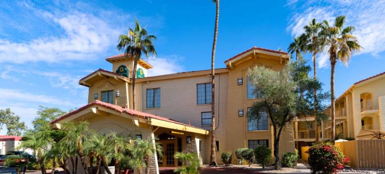 凤凰城天港机场拉昆塔温德姆酒店(La Quinta Inn by Wyndham Phoenix Sky Harbor Airport)图片