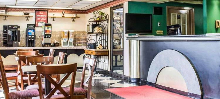 斯克兰顿-蒙太奇山附近伊克诺旅馆(Econo Lodge Scranton Near Montage Mountain)图片