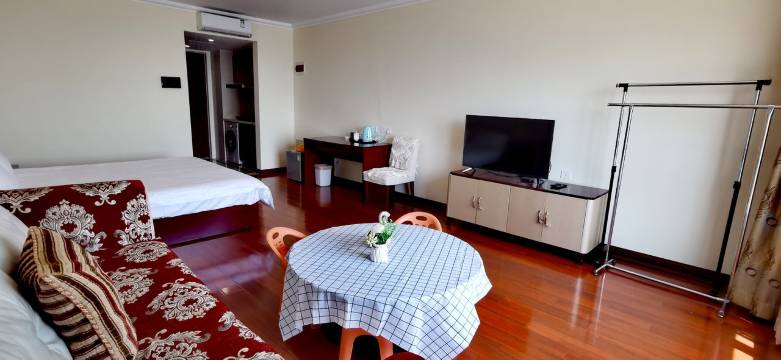 房东喜来乐公寓(渤海大街分店)