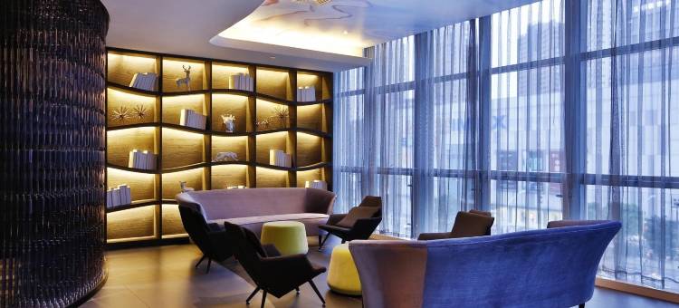 桔子酒店(镇江火车站万达广场店)图片