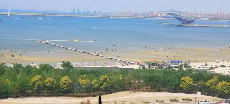 蓝天白云海景民宿(金沙滩路1号分店)图片