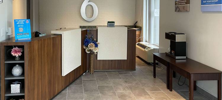 维吉尼亚维斯维尔6 号开放式套房酒店(Motel 6 Wytheville, VA)图片