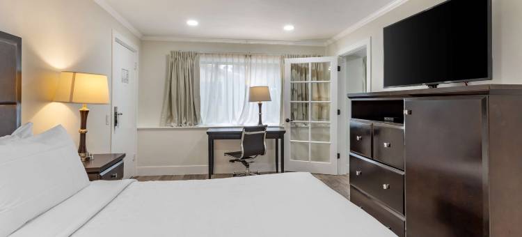 卡梅尔贝斯特韦斯特连排别墅式酒店(Best Western Carmels Town House Lodge)图片