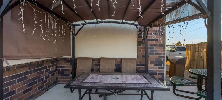 盖尔斯堡凯艺酒店 - 近 34 号美国国道及 I-74(Quality Inn Galesburg Near US Highway 34 and I-74)图片