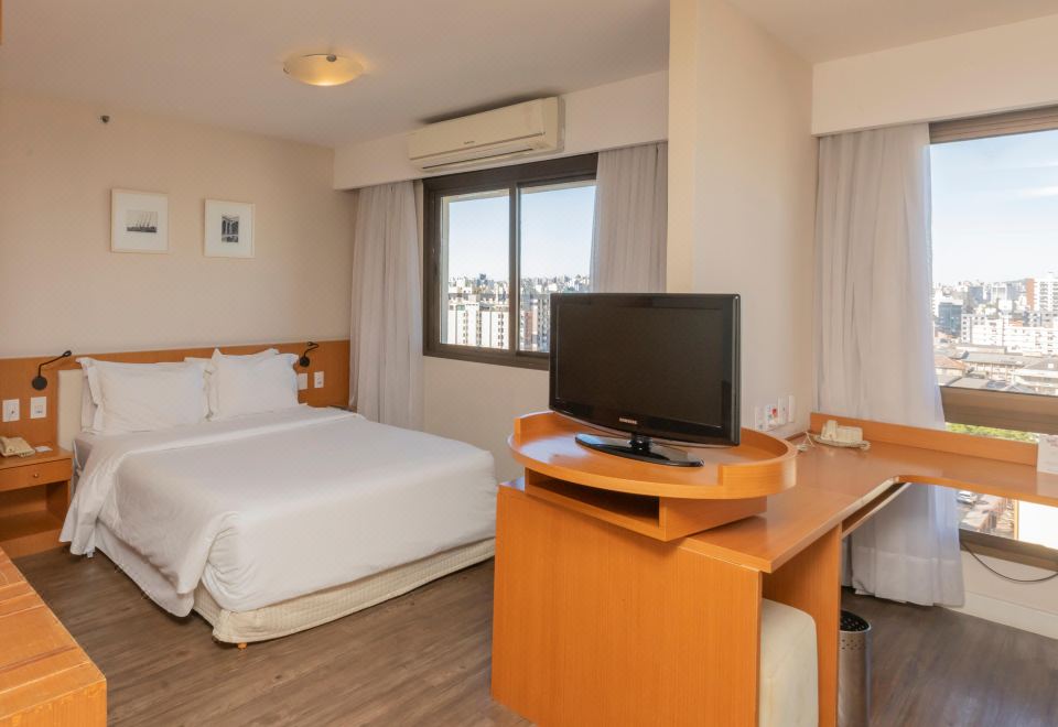 Intercity Porto Alegre Praia de BelasHotel Overview