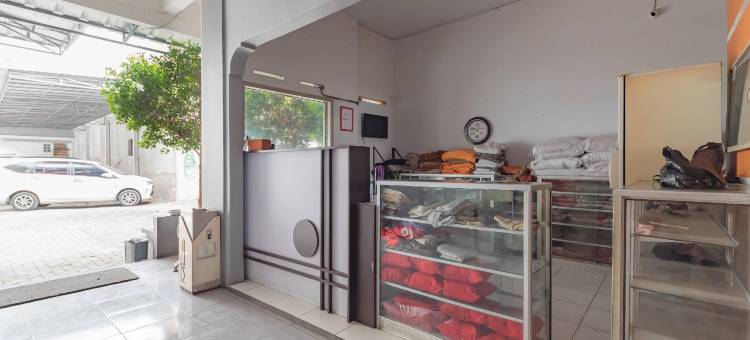 RedDoorz @ Merdeka Street Garut图片