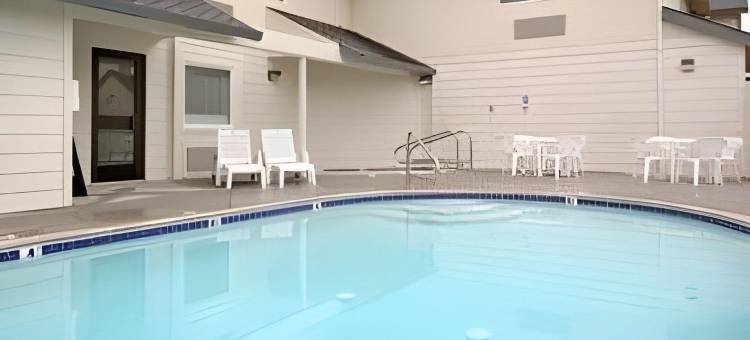 速8酒店-温德姆克洛弗代尔葡萄酒乡(Super 8 by Wyndham Cloverdale Wine Country)图片