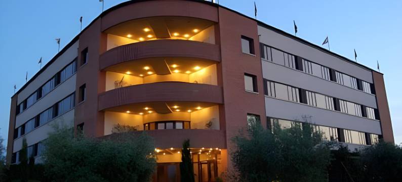 论坛酒店(Hotel Forum)图片