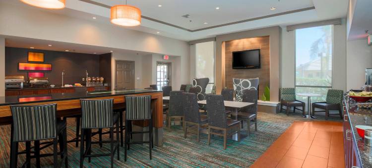 贝克斯菲尔德居家酒店(Residence Inn Bakersfield)图片