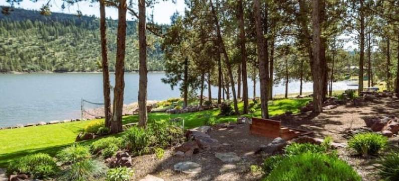 Lake Front House with Amazing View Near Bend Oregon图片