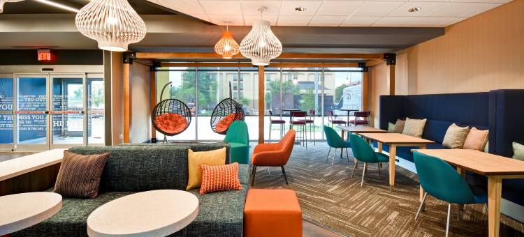 路易斯威尔机场希尔顿Tru酒店(Tru by Hilton Louisville Airport)图片