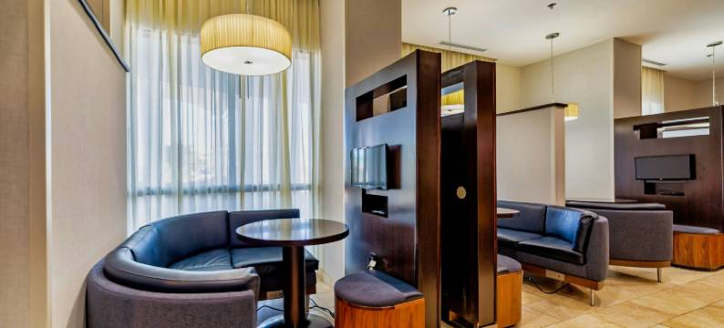 比洛克西北/D蒂贝维尔万怡酒店(Courtyard Biloxi North/d'Iberville)图片