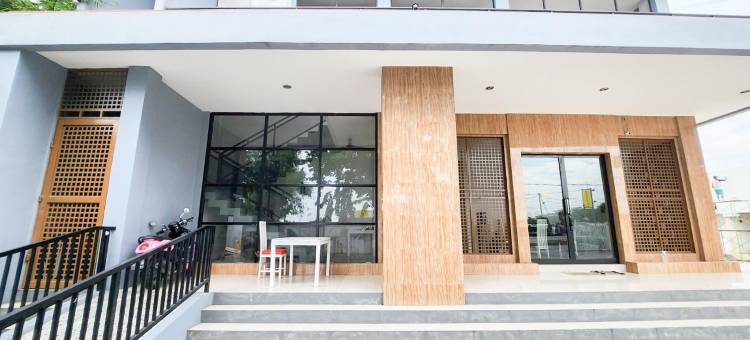 Sans Hotel Salmas Mojokerto图片