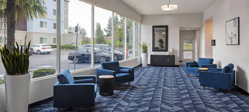 萨克拉门托加州博览会万怡酒店(Courtyard Sacramento Cal Expo)图片