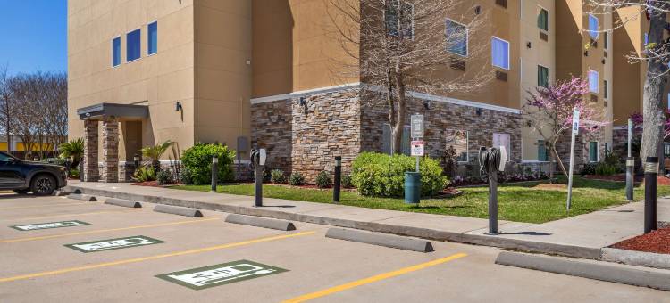 杰克逊湖贝斯特韦斯特优质套房酒店(Best Western Plus Lake Jackson Inn  Suites)图片