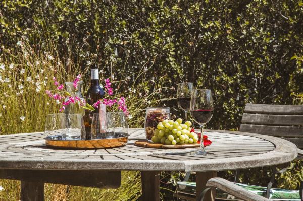 Mataro Cottage Hotel Overview