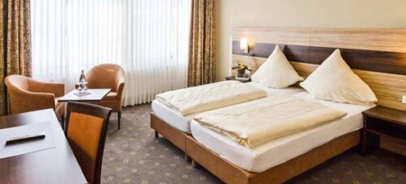 尼尔斯瓦迪尔乡间别墅酒店(Nierswalder Landhaus)图片