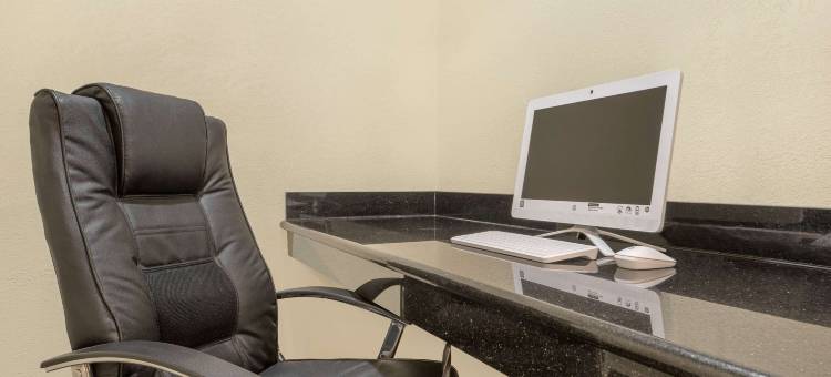 奥塔姆瓦速8酒店(Super 8 by Wyndham Ottumwa)图片