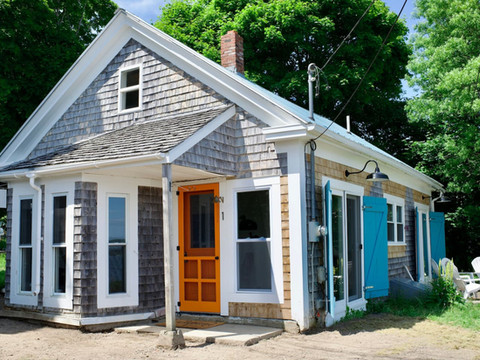 Breathtaking Ocean Views and Cozy Atmosphere - Charming Cottage Retreat