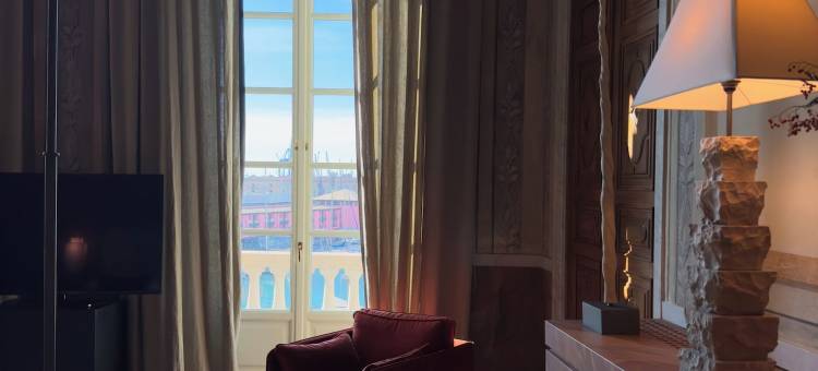 杜拉佐宫套房(Hotel Palazzo Durazzo Suites)图片