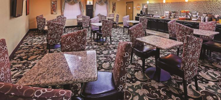 瑟西拉昆塔温德姆套房酒店(La Quinta Inn & Suites by Wyndham Searcy)图片