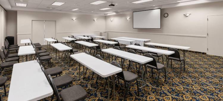 柯林斯堡拉昆塔温德姆酒店(La Quinta Inn by Wyndham Fort Collins)图片